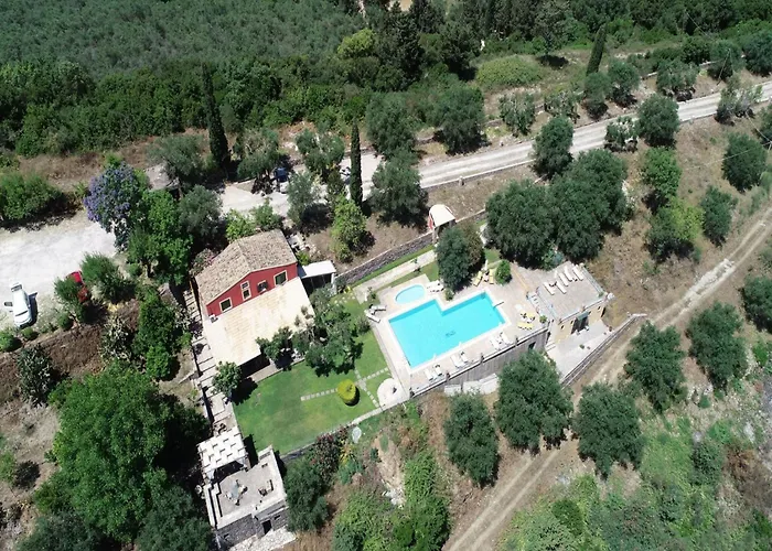 In Corfu Near The Sea Апартаменты Лиападес